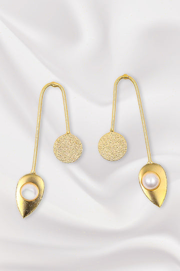 Gilded Tear Drop Earrings – Modern Elegance with Pearl Accent"