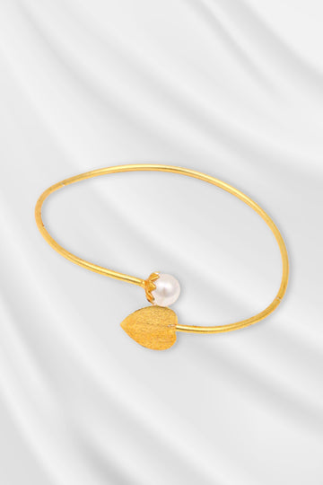 Zehen Leaf & Pearl Open Bangle
