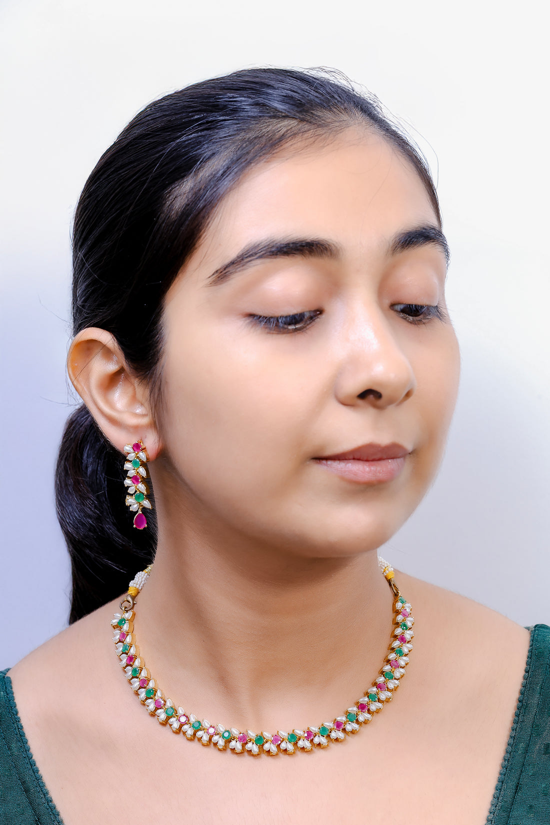 Rangrez – Multicolor Bloom Necklace Set
