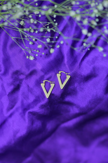 V shaped hoops