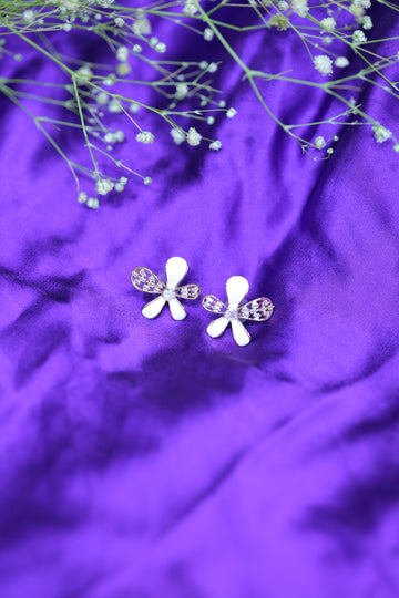 White flower earrings