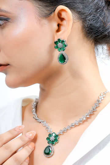 Florvina Emerald Bloom Necklace Set