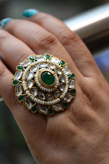 Heer – Kundan & Green Stone Statement Ring with Pearl Detailing