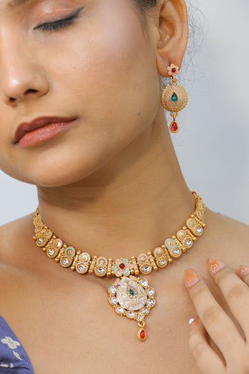 Manorama – Handcrafted Gold-Toned Kundan Choker Set