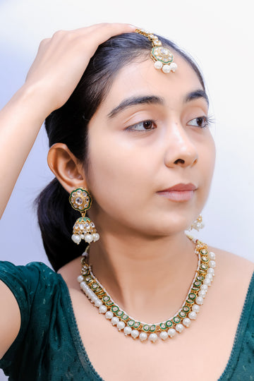 Ravika – Royal Pearl Kundan Bridal Set