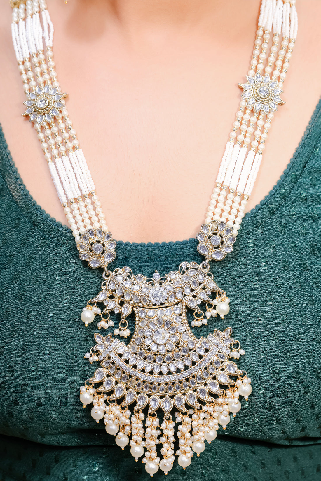 Ruhira – Temple Pearl Bridal Set