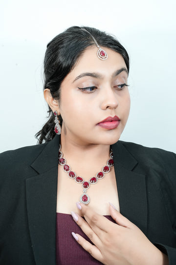 Sundari – Regal Ruby Jewelry Set