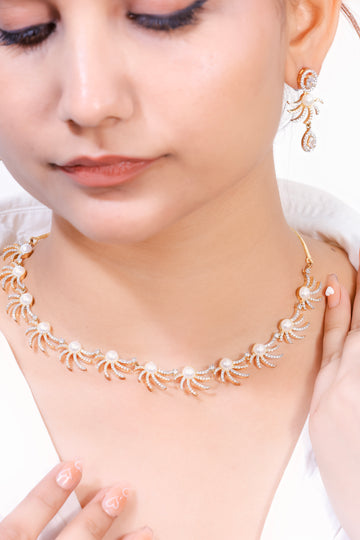 Tavisha – Pearl Radiance Necklace Set