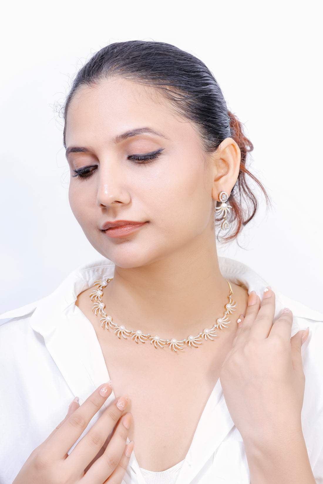 Tavisha – Pearl Radiance Necklace Set