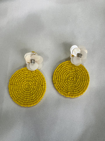 Bloom & Bead – Yellow Circle Floral Earrings