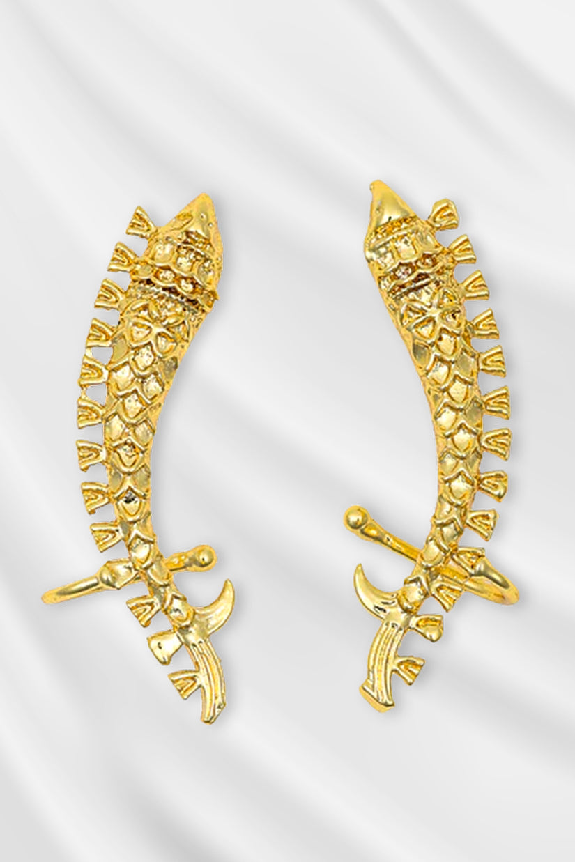"Golden Vertebra Fishbone Ear Cuffs – Bold Sculptural Elegance"