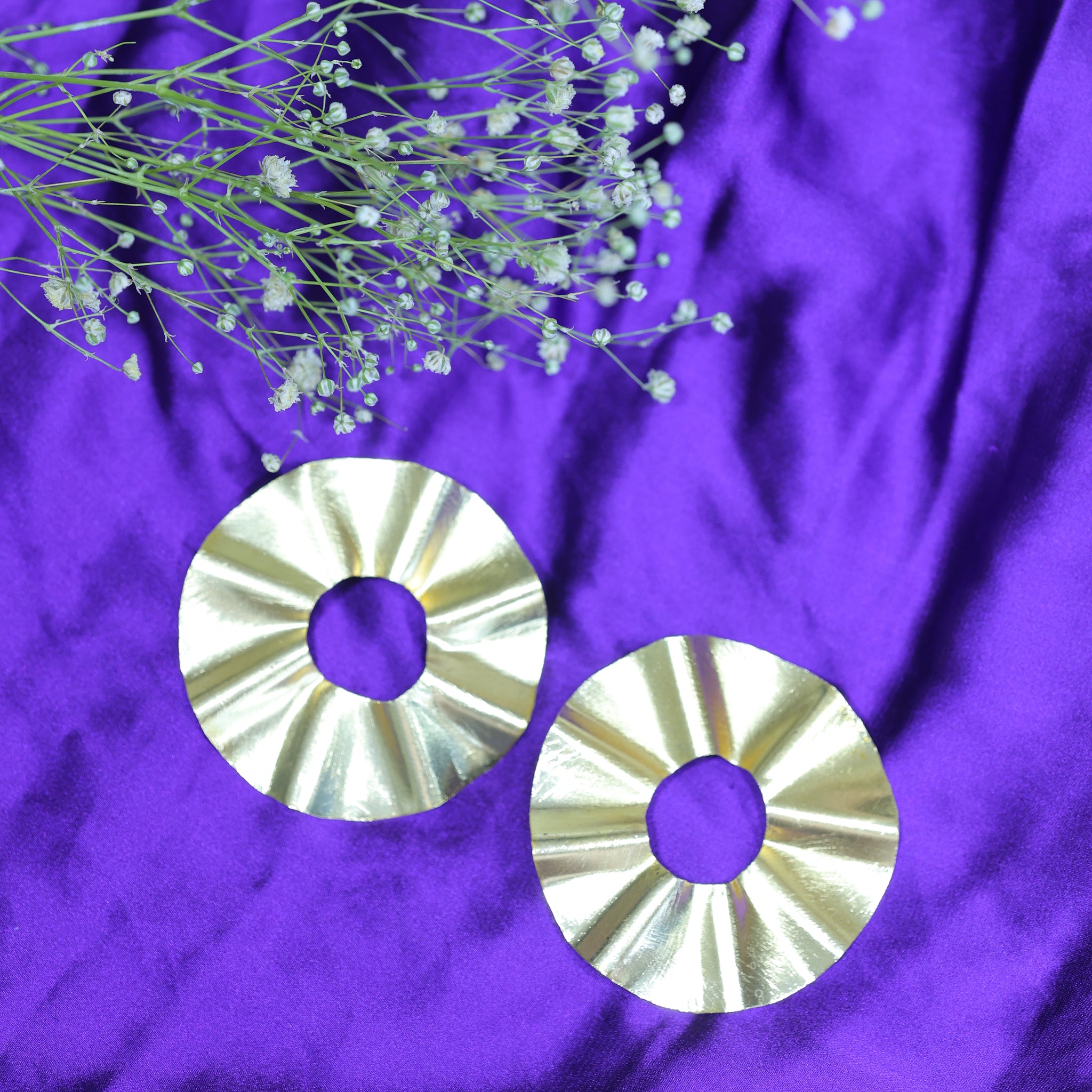 Make It Big – Sculptural Statement Studs