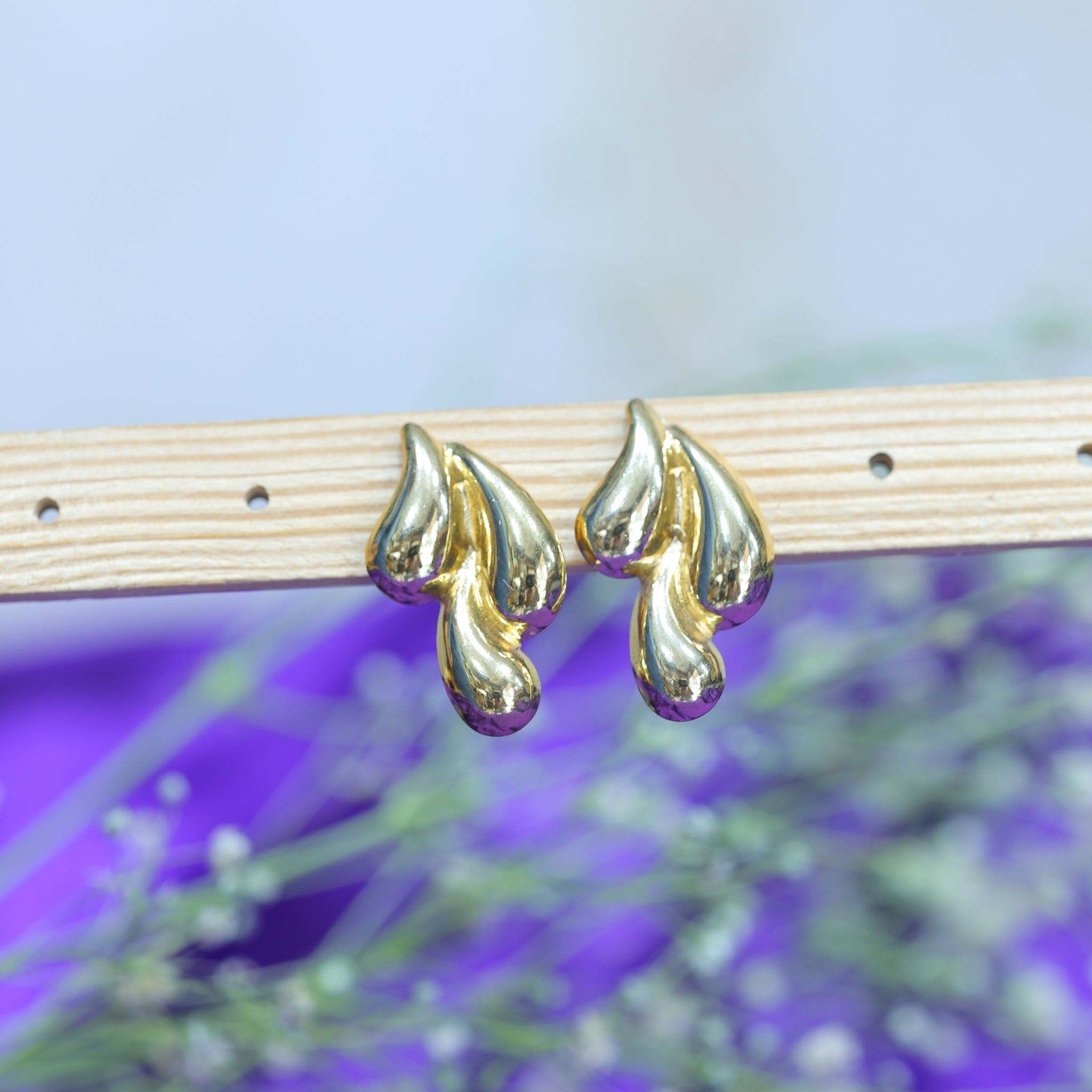Teardrop earrings