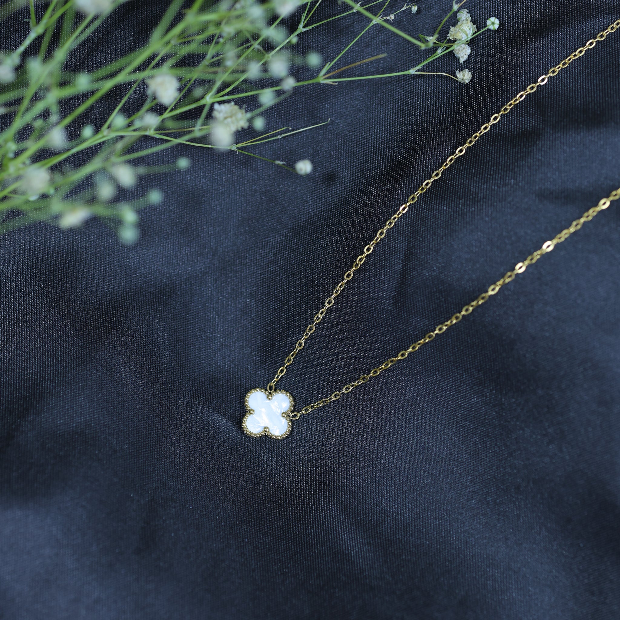 White Clover Chain