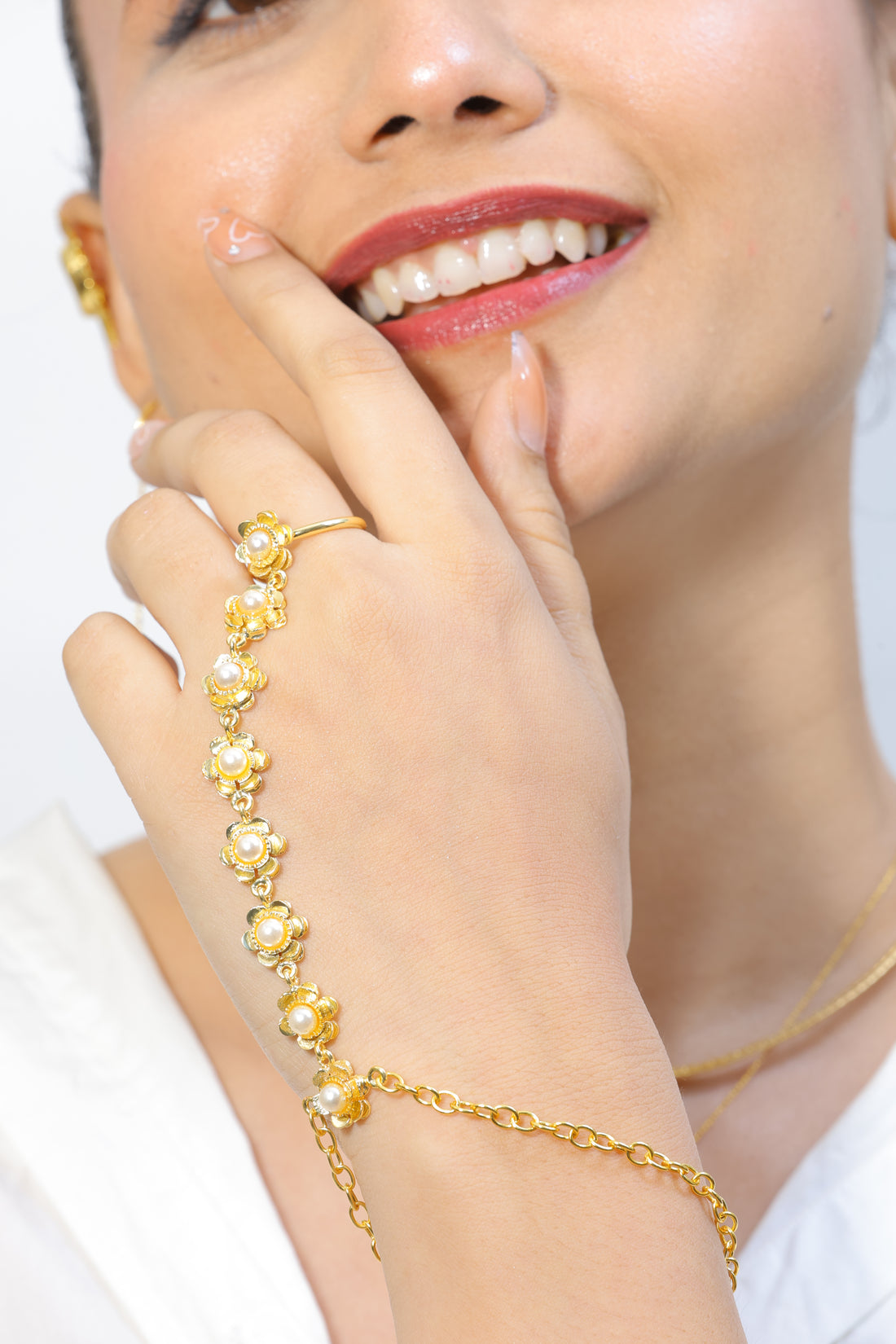Sunehri Sitara Hathphool Combo