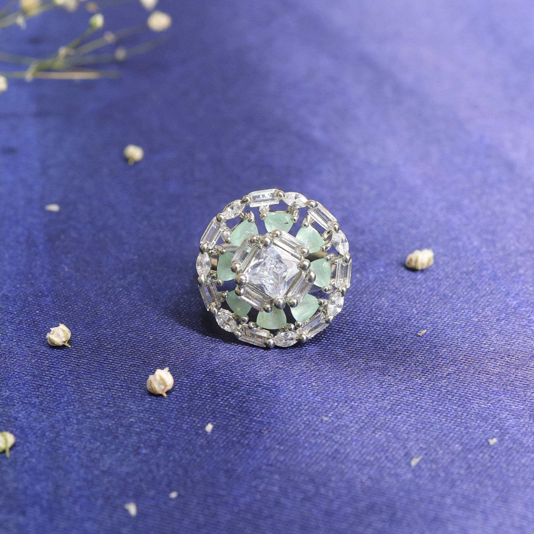 Ever Amour Ring – Grace in Every Circle