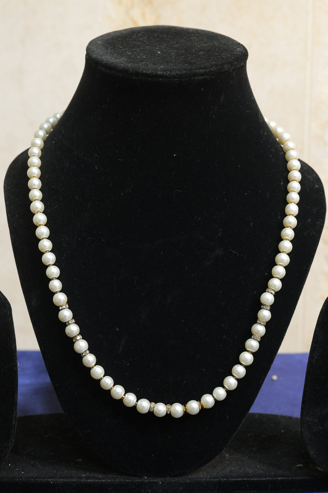 Mist Faux Pearl Necklace