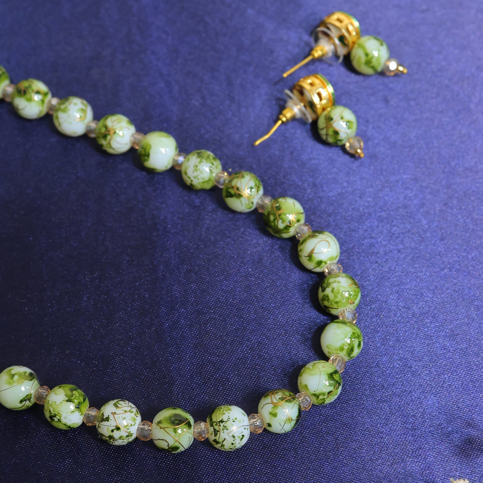 Dazlyn – Handcrafted Moss Green Beaded Jewelry Set