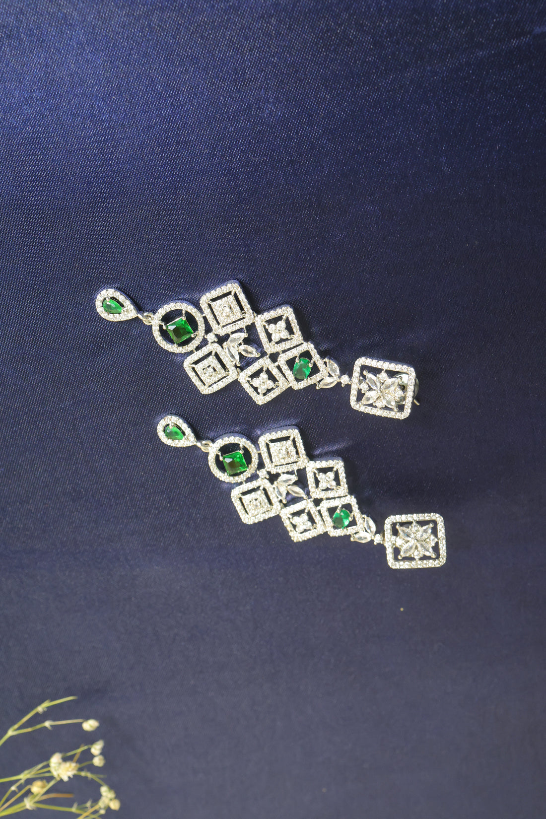 Kiara – Enchanted Emerald Jewelry Set