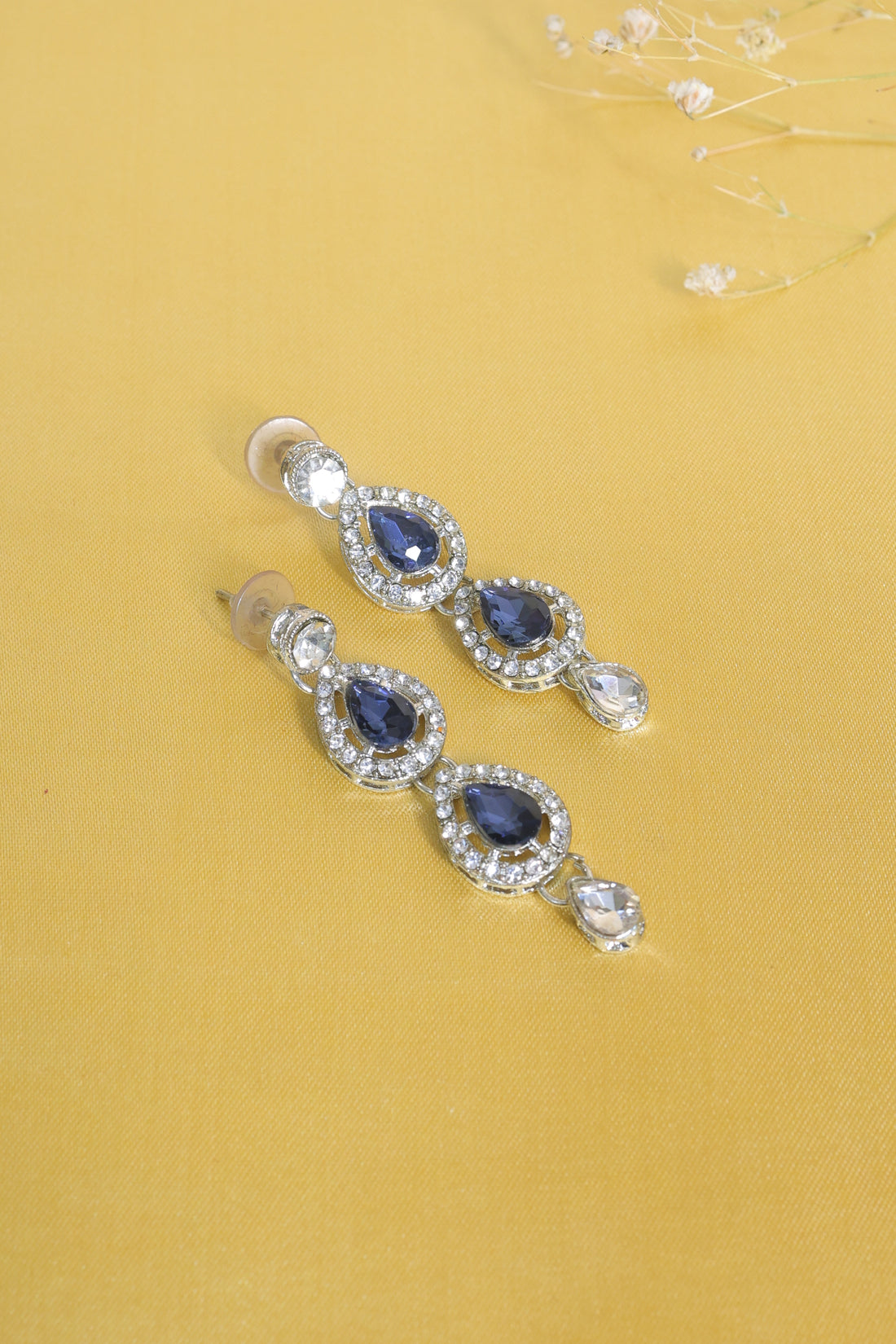 Sharvari Necklace