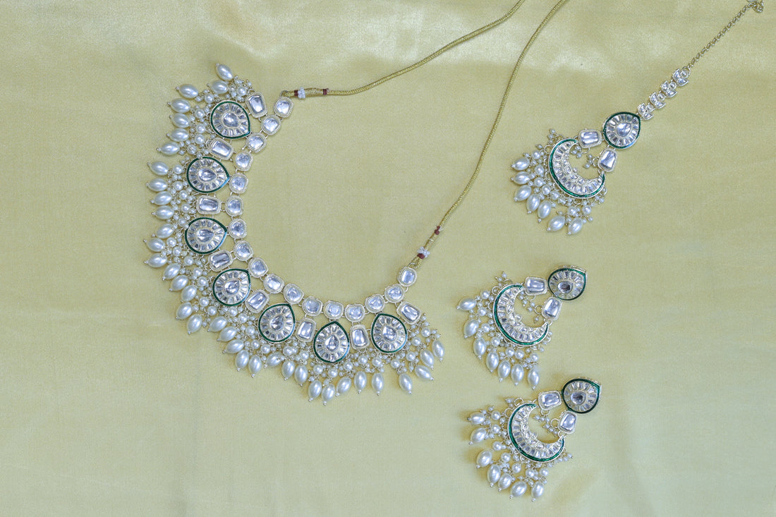 Green Kundan-Pearl Necklace Set
