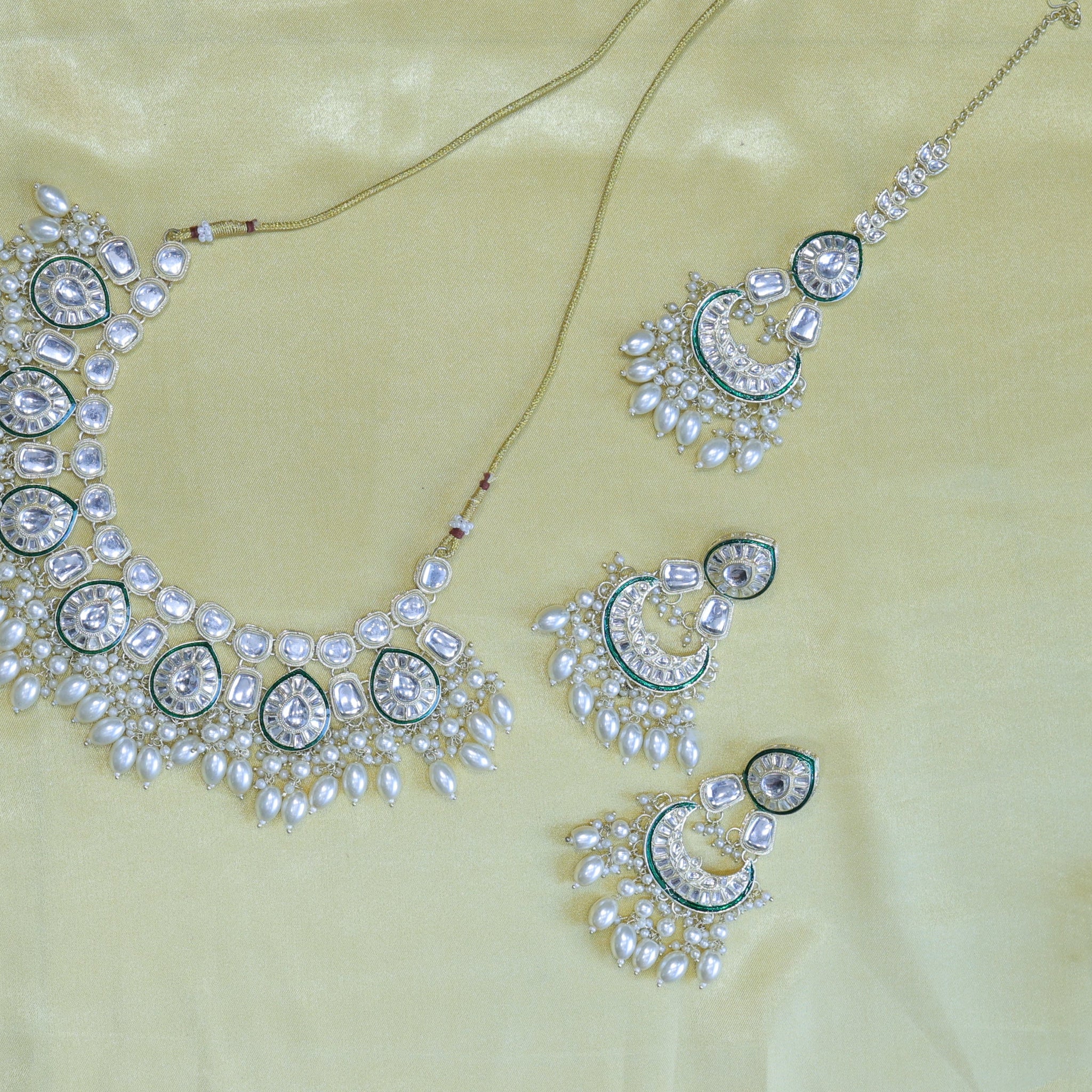 Green Kundan-Pearl Necklace Set