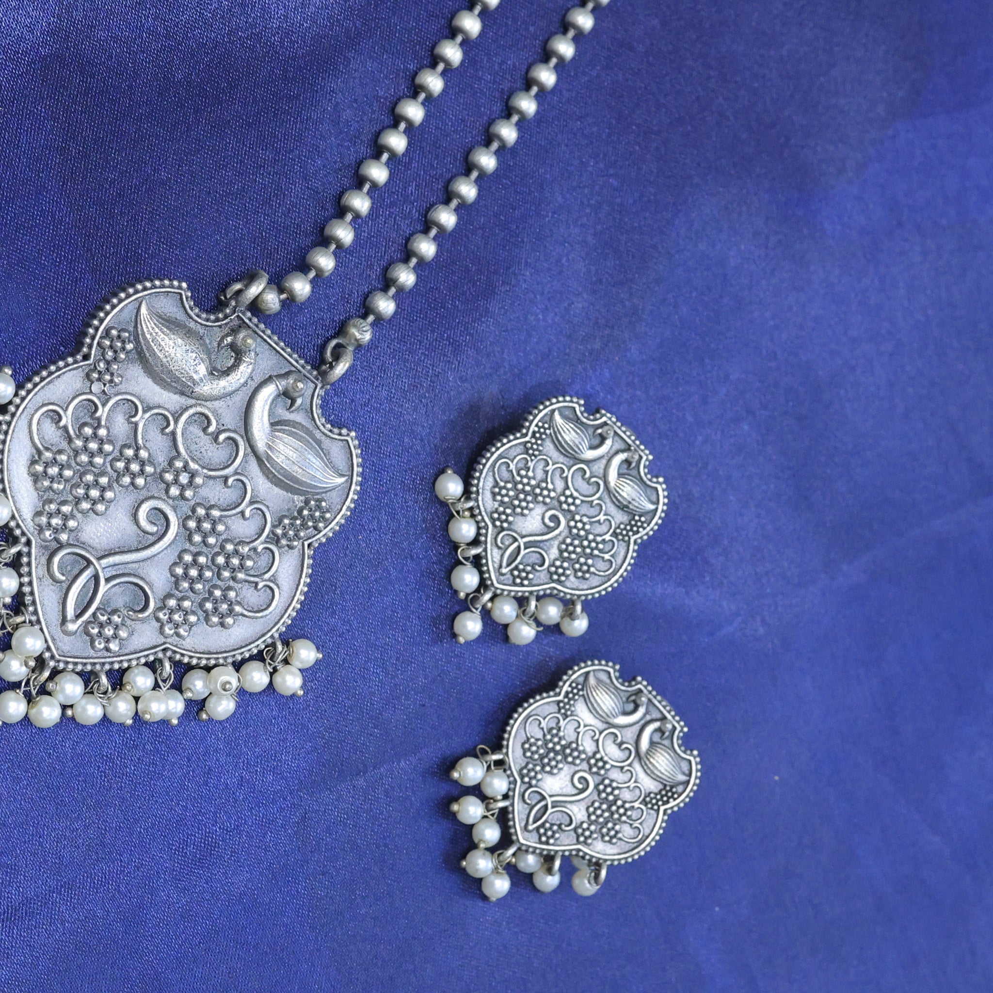 Vrindavan Charm Necklace Set