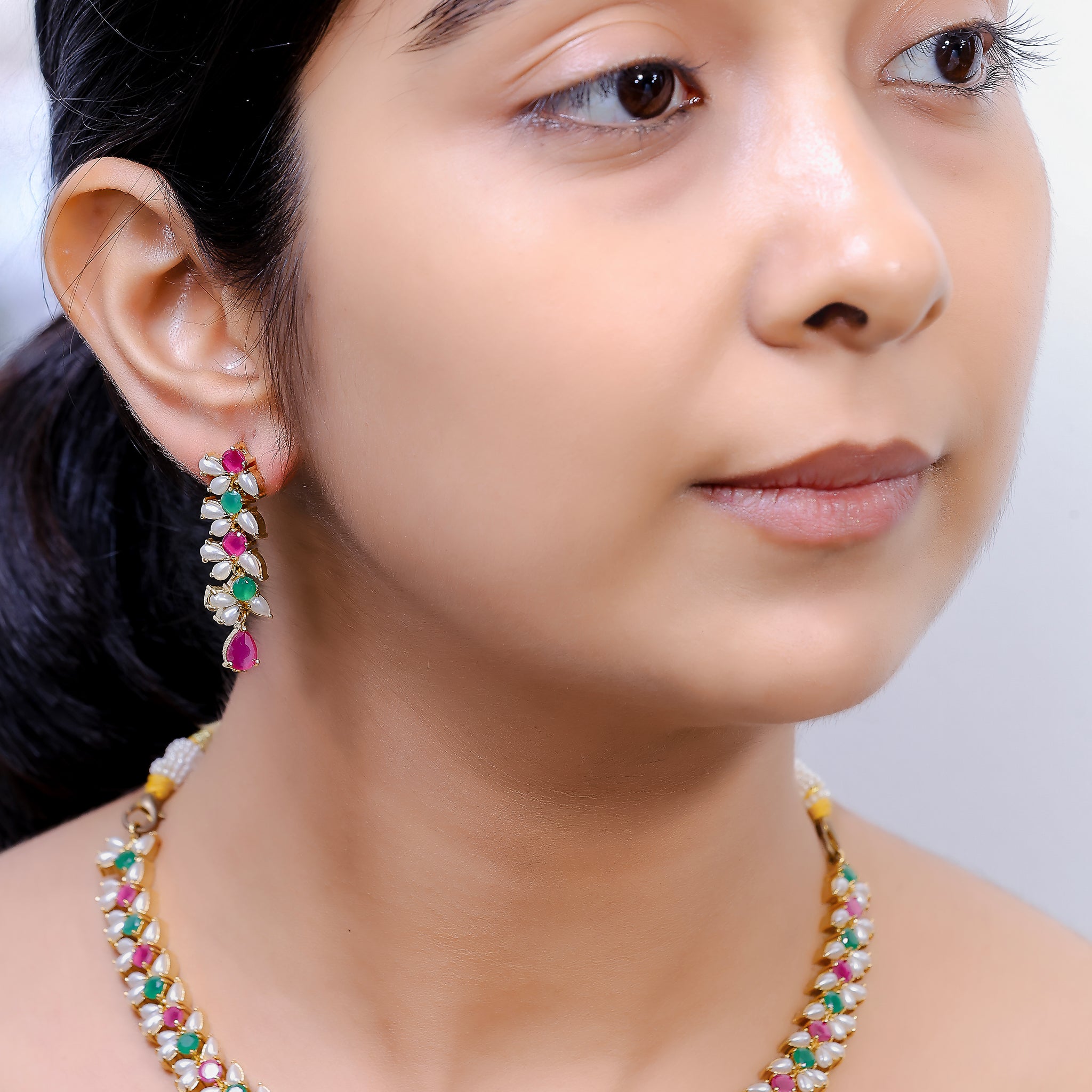 Rangrez – Multicolor Bloom Necklace Set