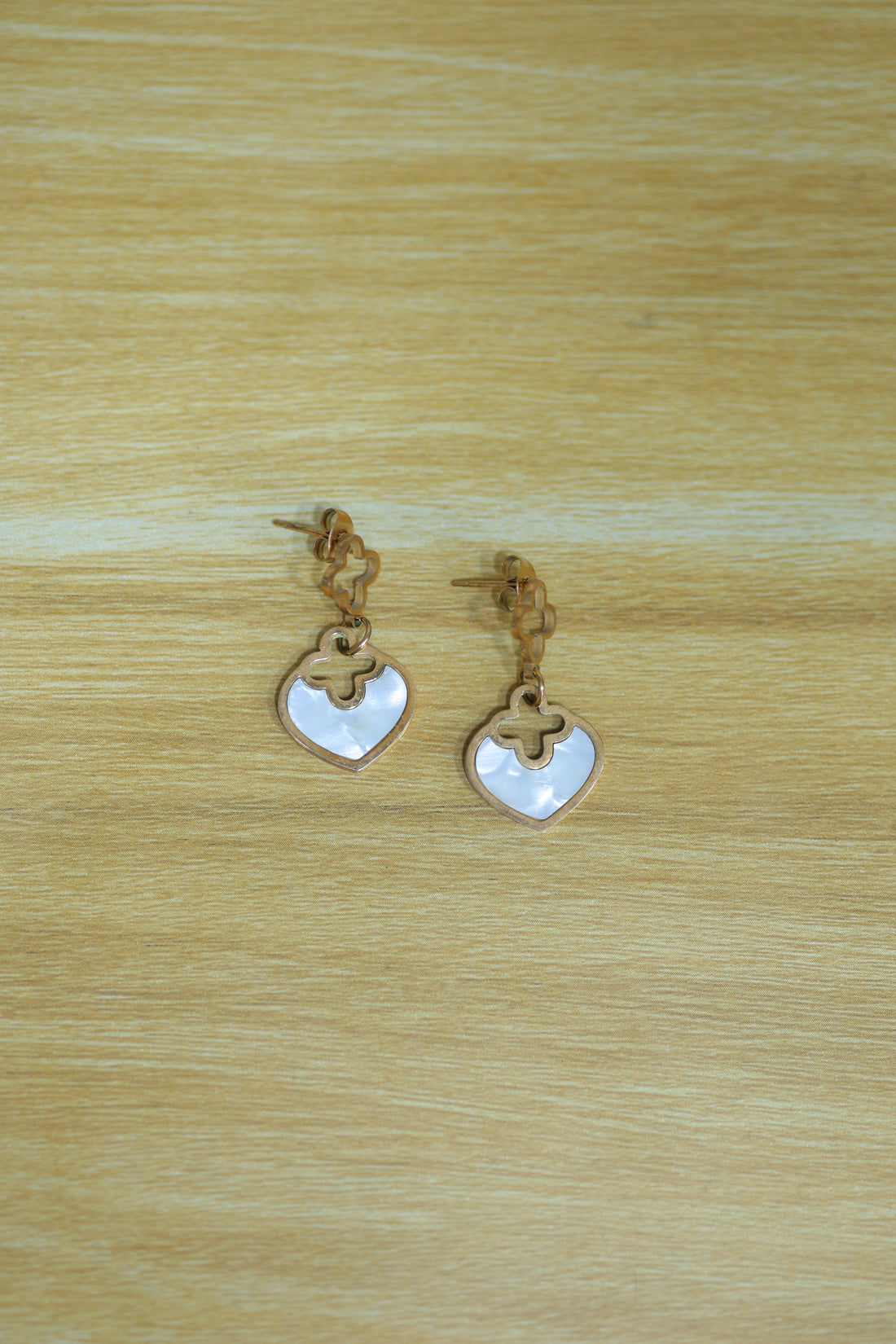 White clover drops