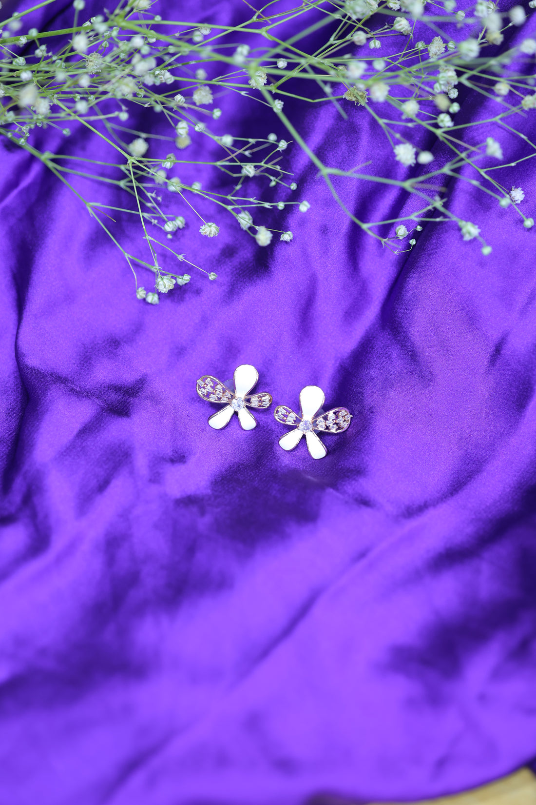 White flower earrings
