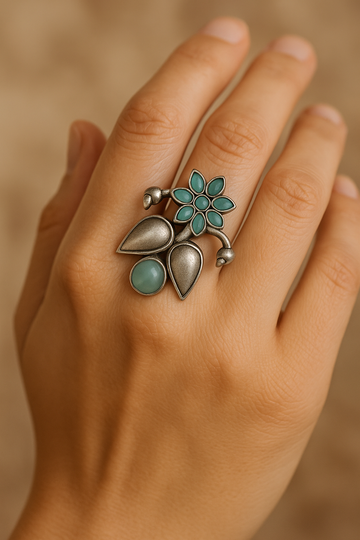 Indira Ring – Heritage Meets Handcrafted Elegance