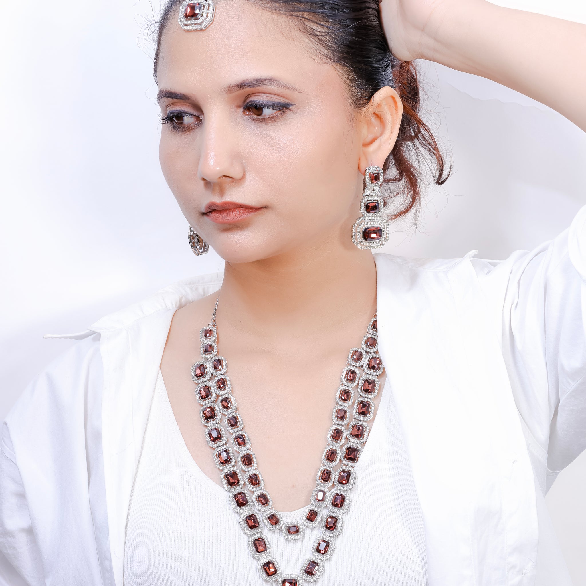 Lumyaar – Maroon Stone Royalty Set