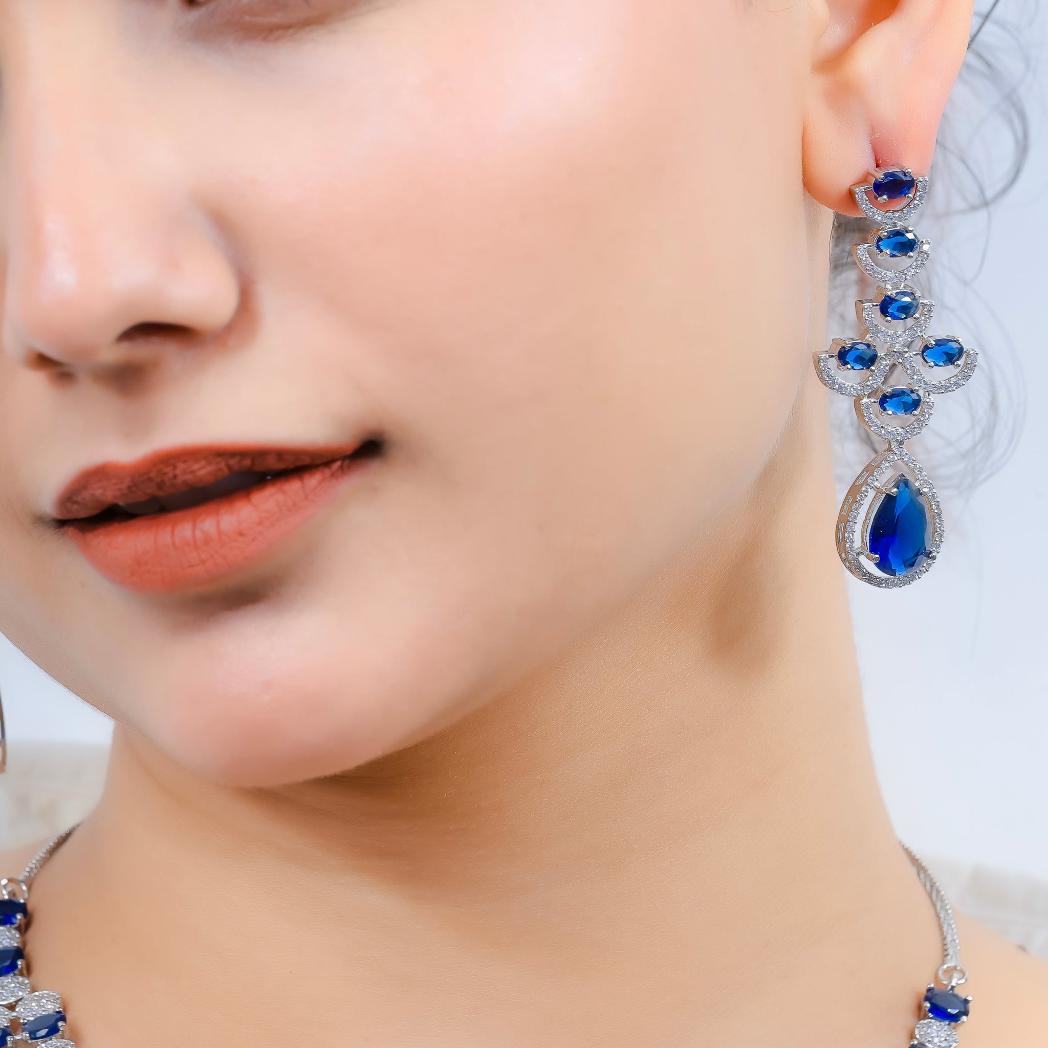 Royal Ivy – Sapphire Waterfall Necklace Set