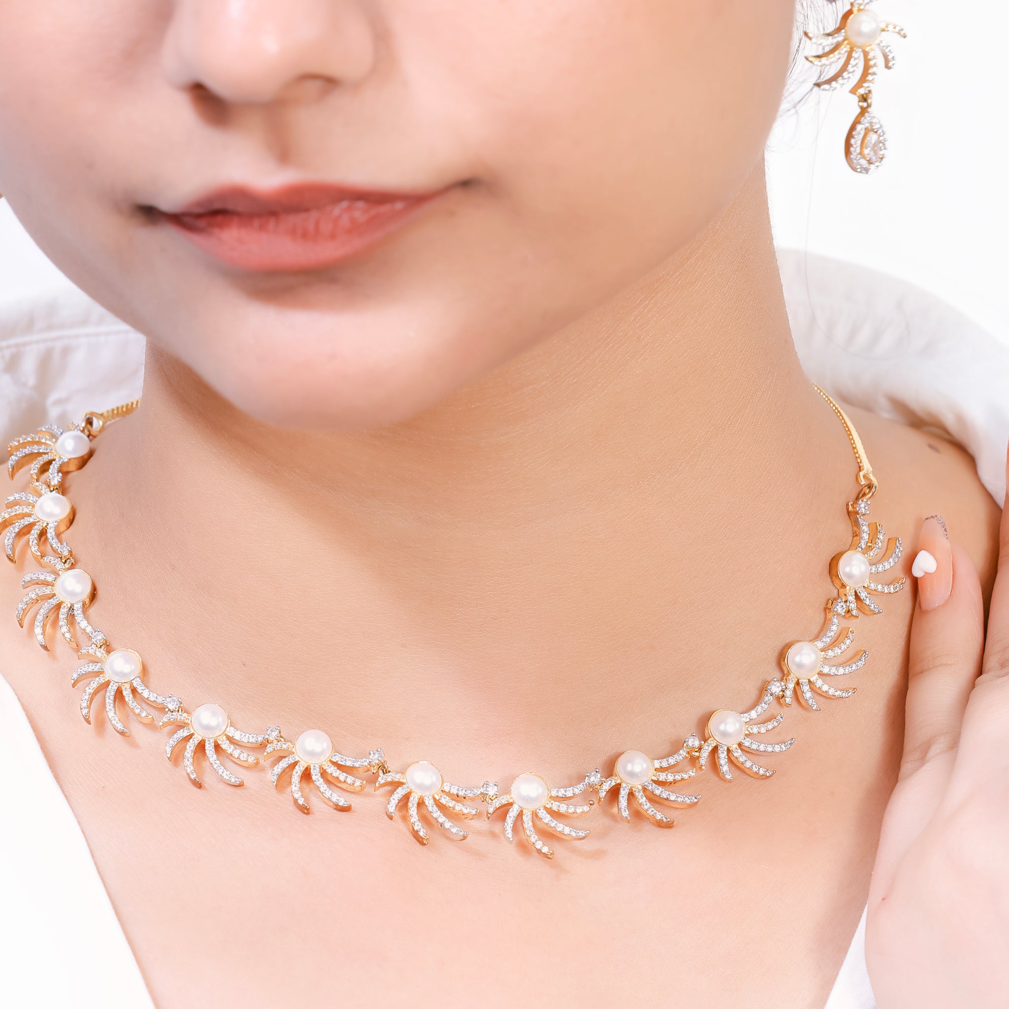 Tavisha – Pearl Radiance Necklace Set