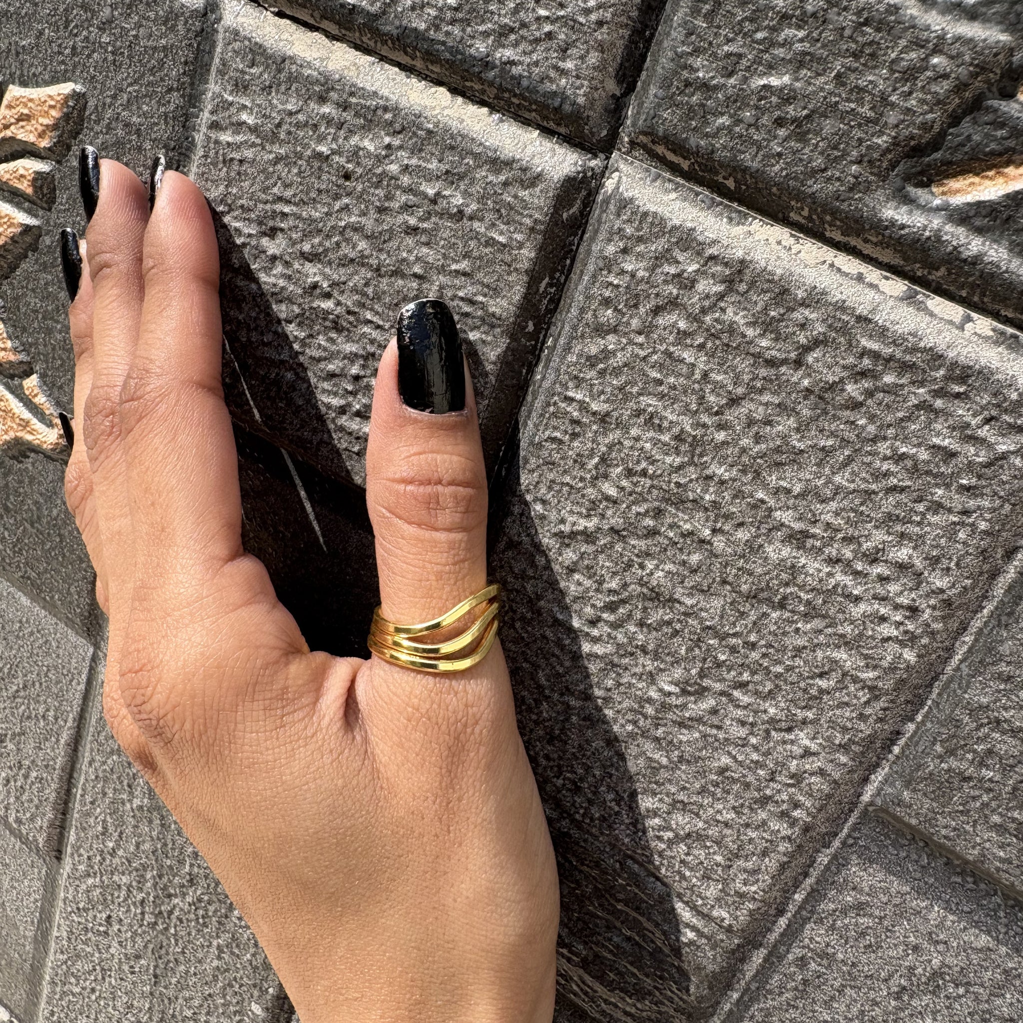 Tide Wave Band Ring