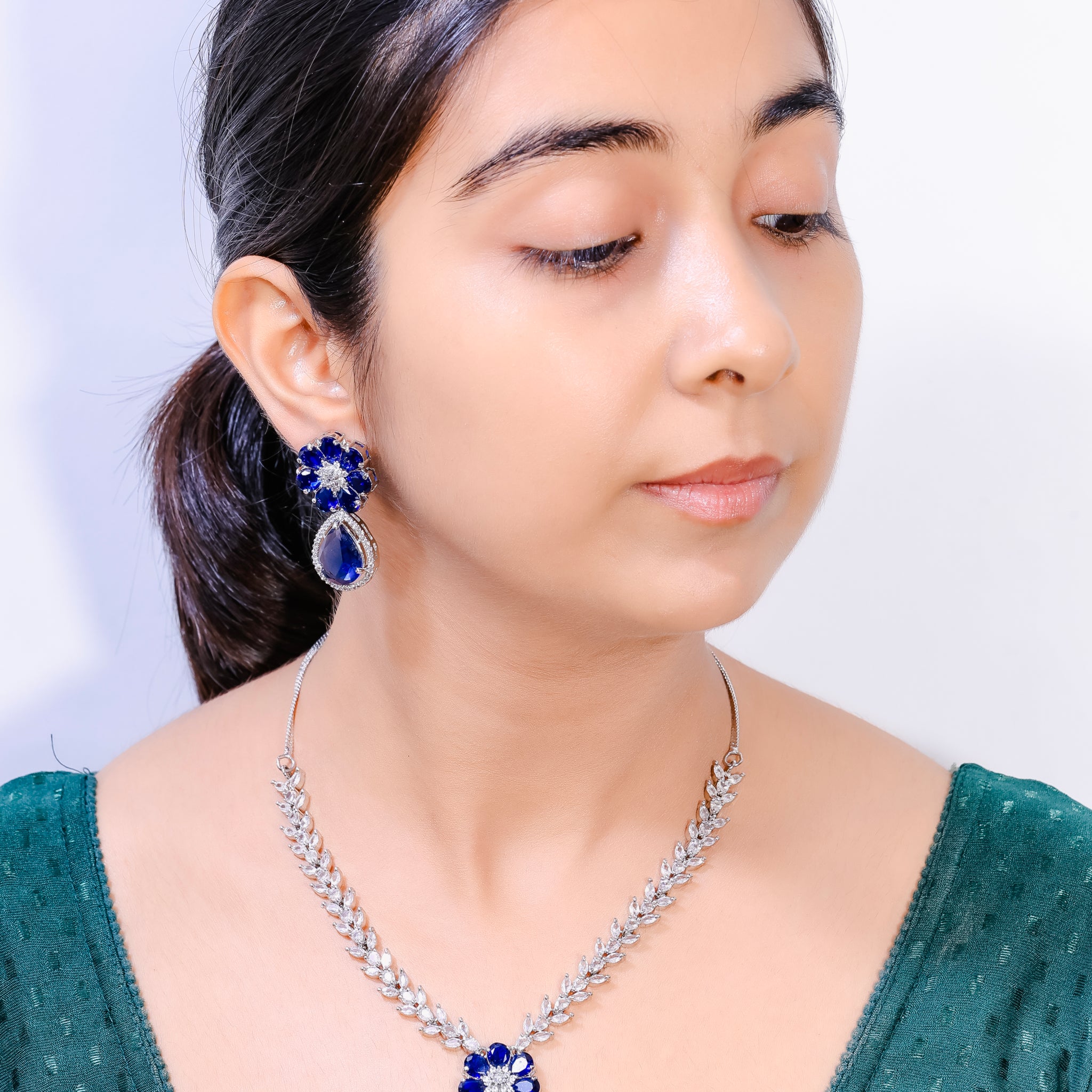 Zarin – Midnight Majesty Necklace Set
