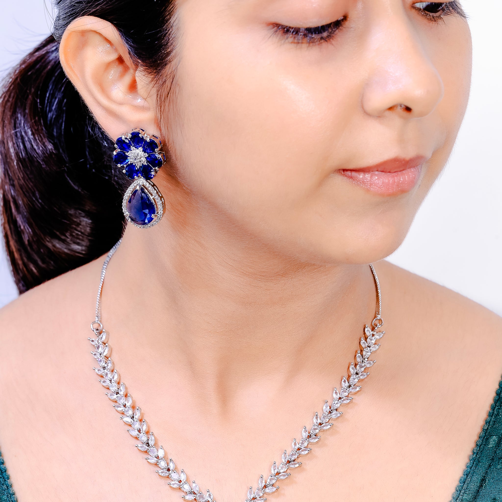 Zarin – Midnight Majesty Necklace Set