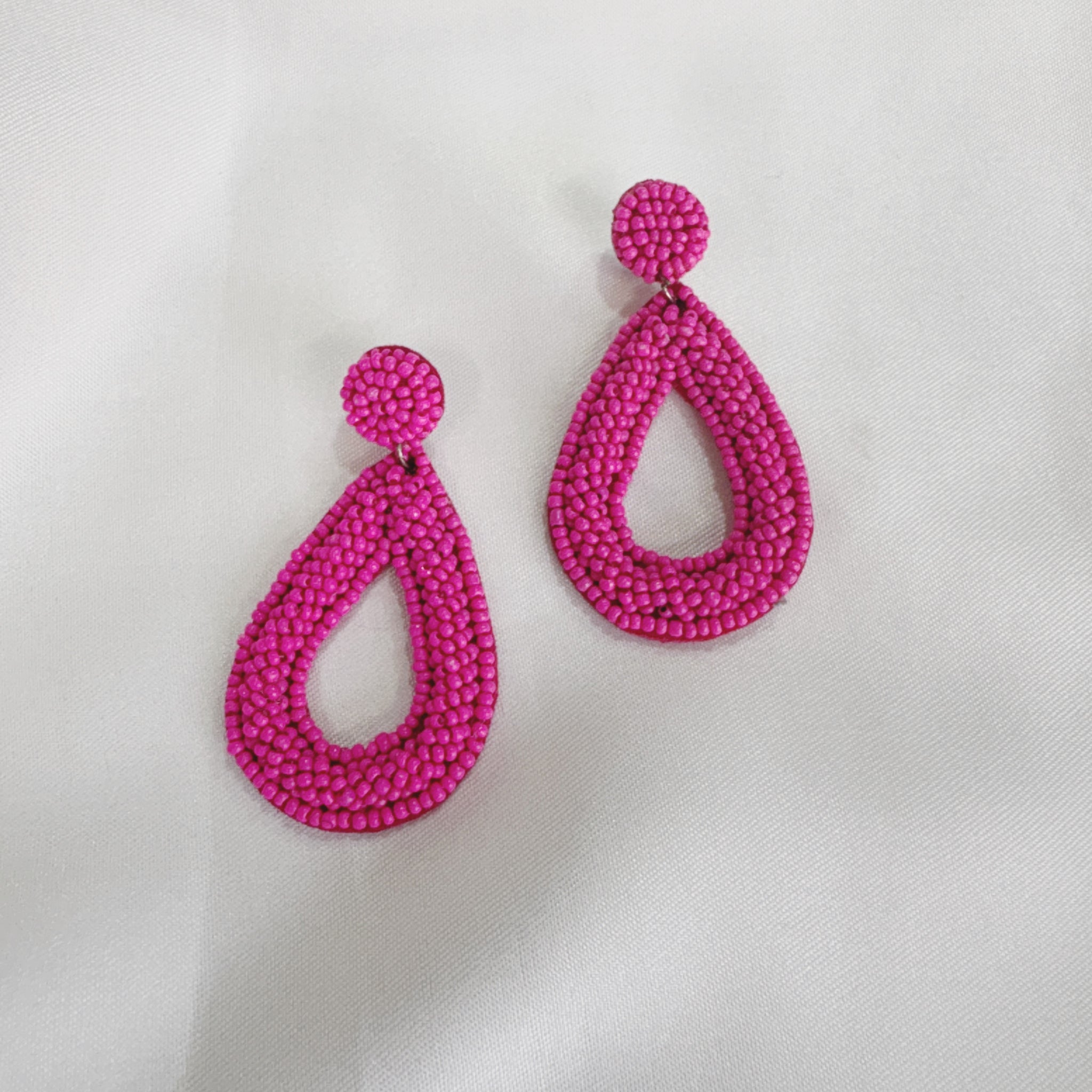 "Aisha Bold Beaded Drop Earrings – Hot Pink Glam"